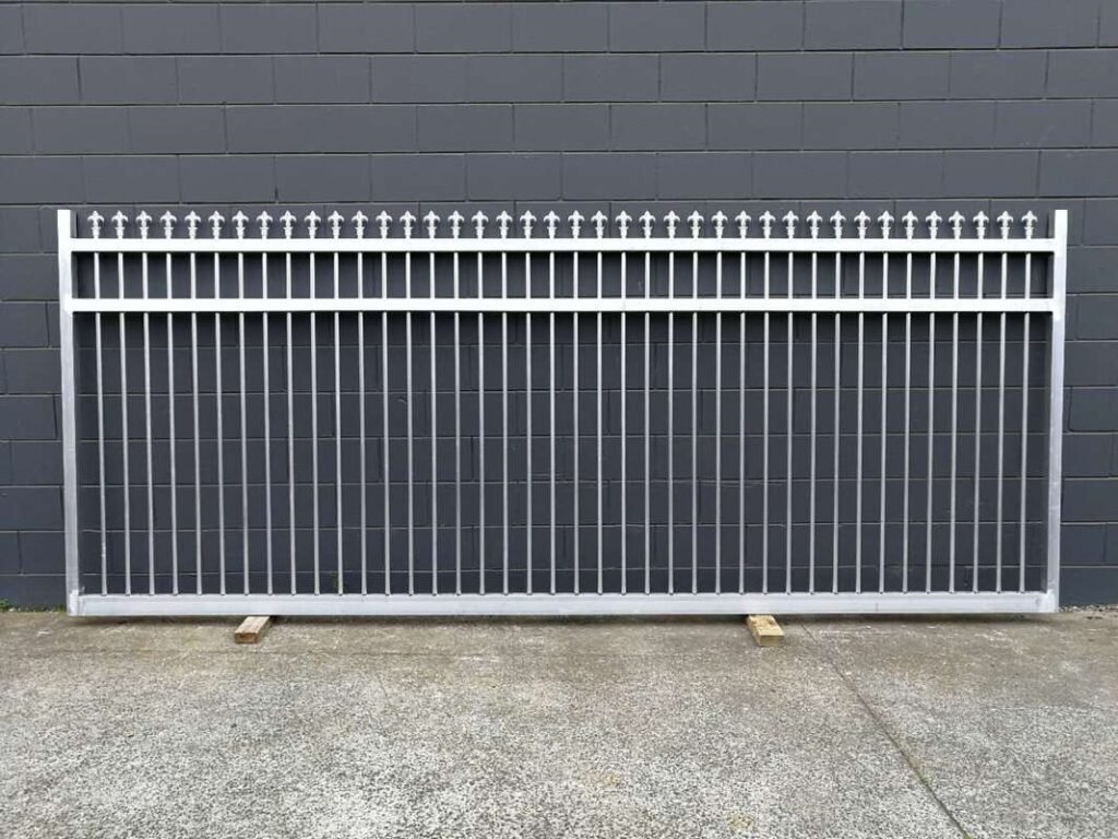 Spike Double Top Sliding Gate CX-STSLG10