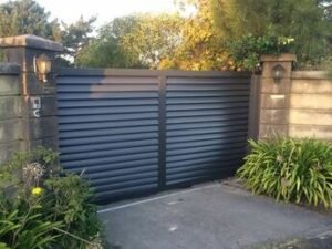 Full Privacy Louvre Sliding Gate CX-STSLG15